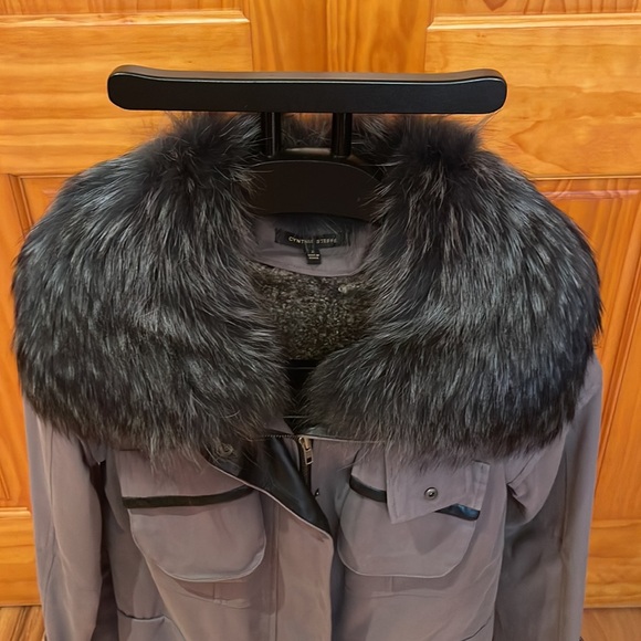 Magnificent winter coat! - Picture 2 of 11